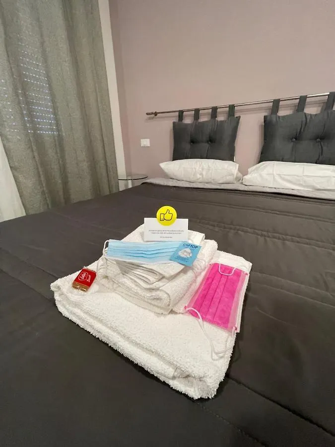 Ri.Mo'S Rent Room 팔레르모 B&B